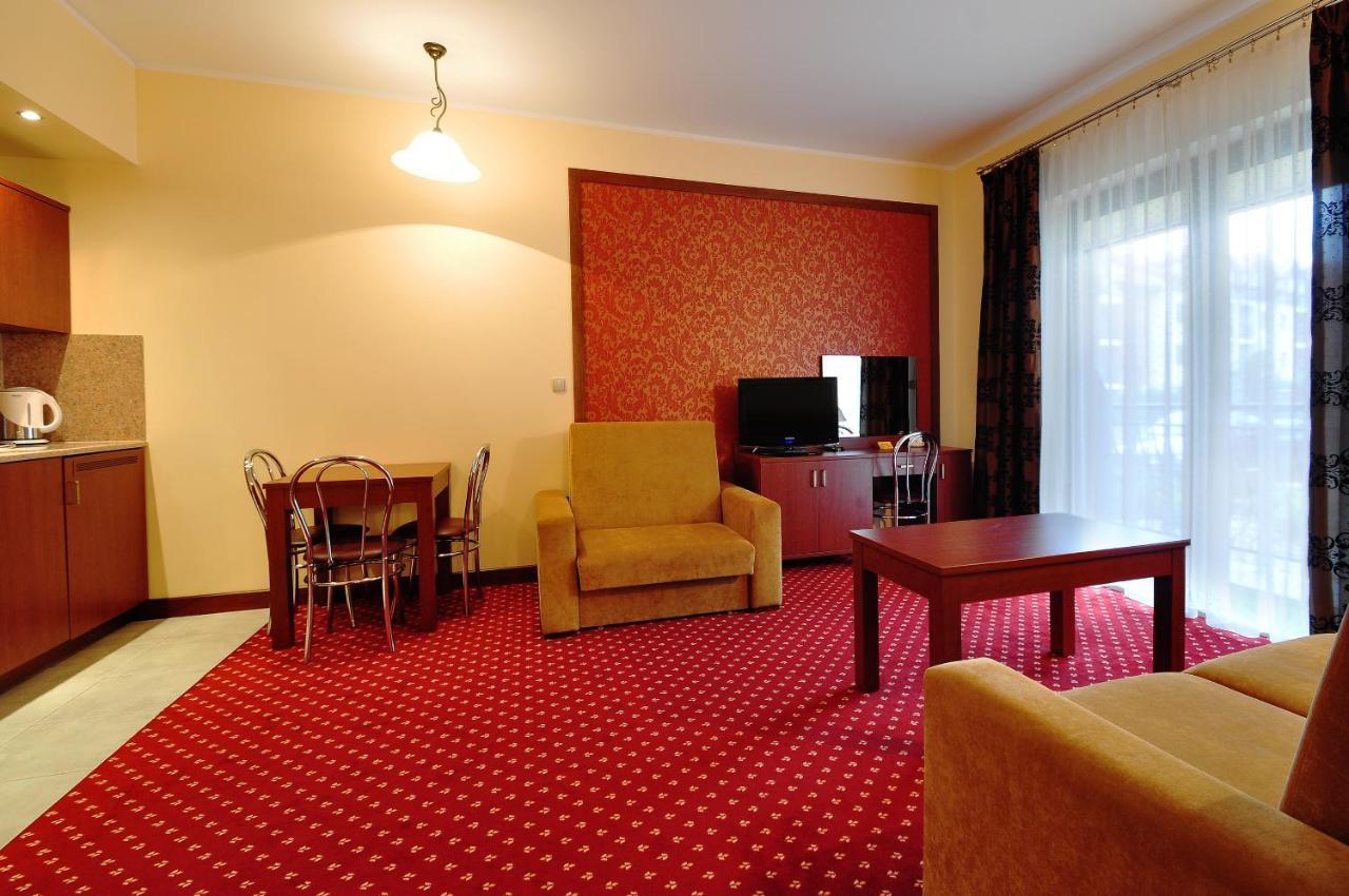 Apartamenty Continental Крыница-Морска Экстерьер фото