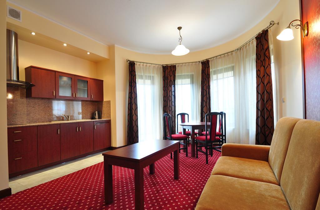 Apartamenty Continental Крыница-Морска Экстерьер фото