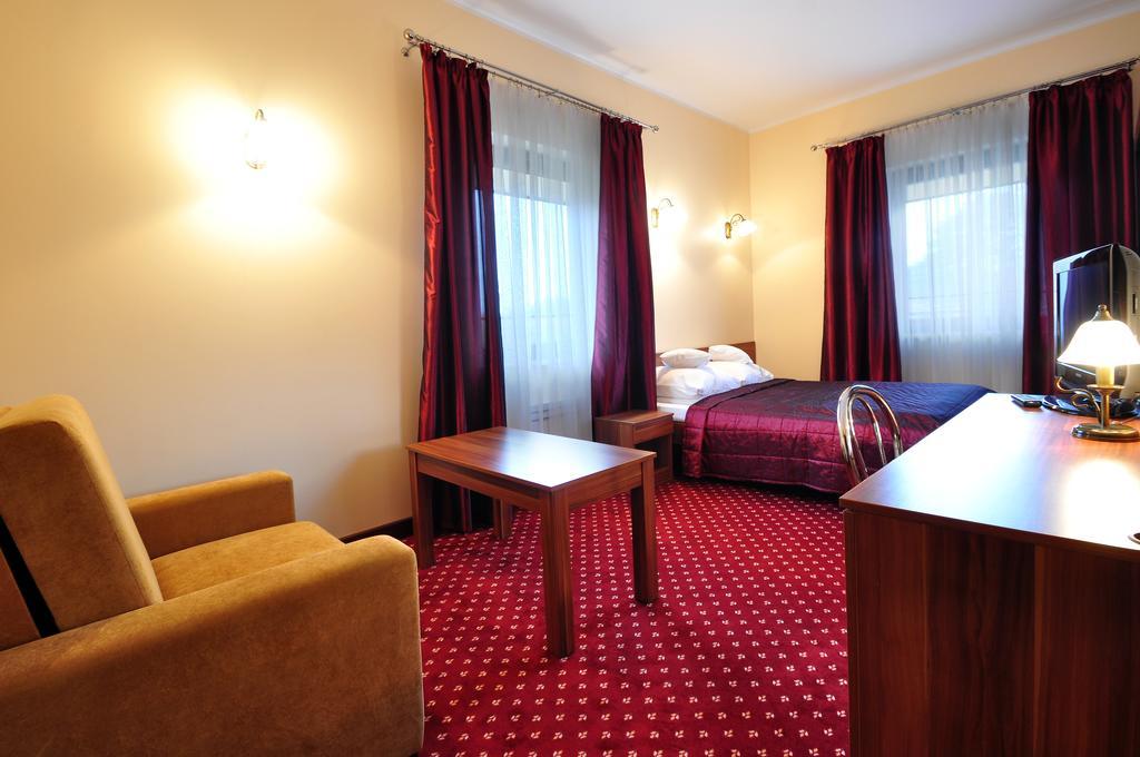 Apartamenty Continental Крыница-Морска Экстерьер фото